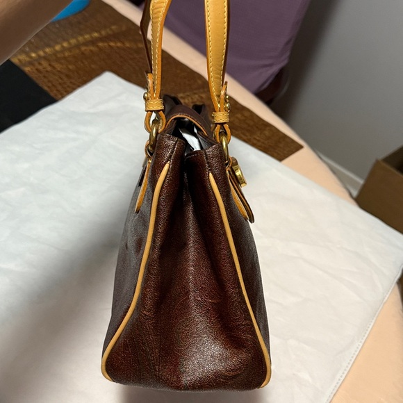 Authentic Etro Elegant Brown Leather Handbag - Picture 6 of 14